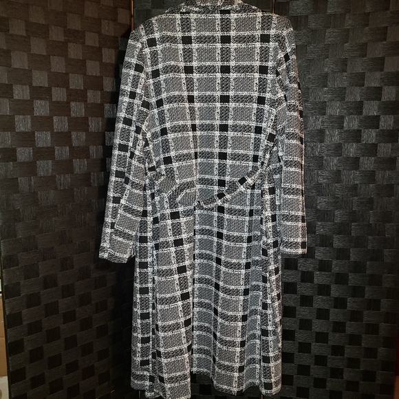 Sweater - Picture 2 of 2